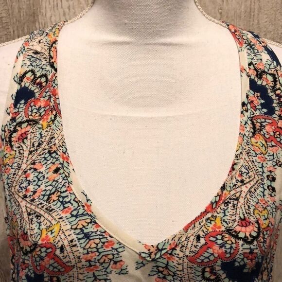Ella Moss V Neck Racerback Tank Top - Picture 3 of 8